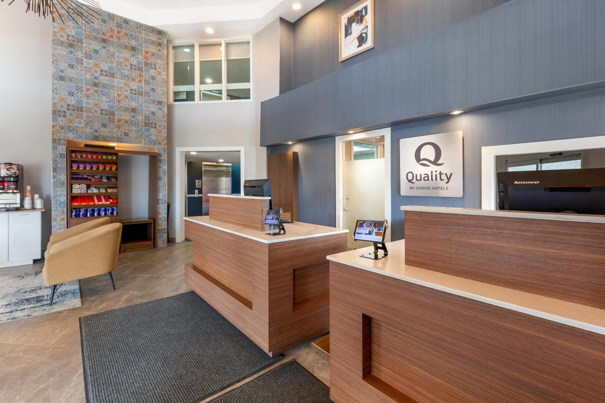 Quality Suites Whitby Eksteriør bilde