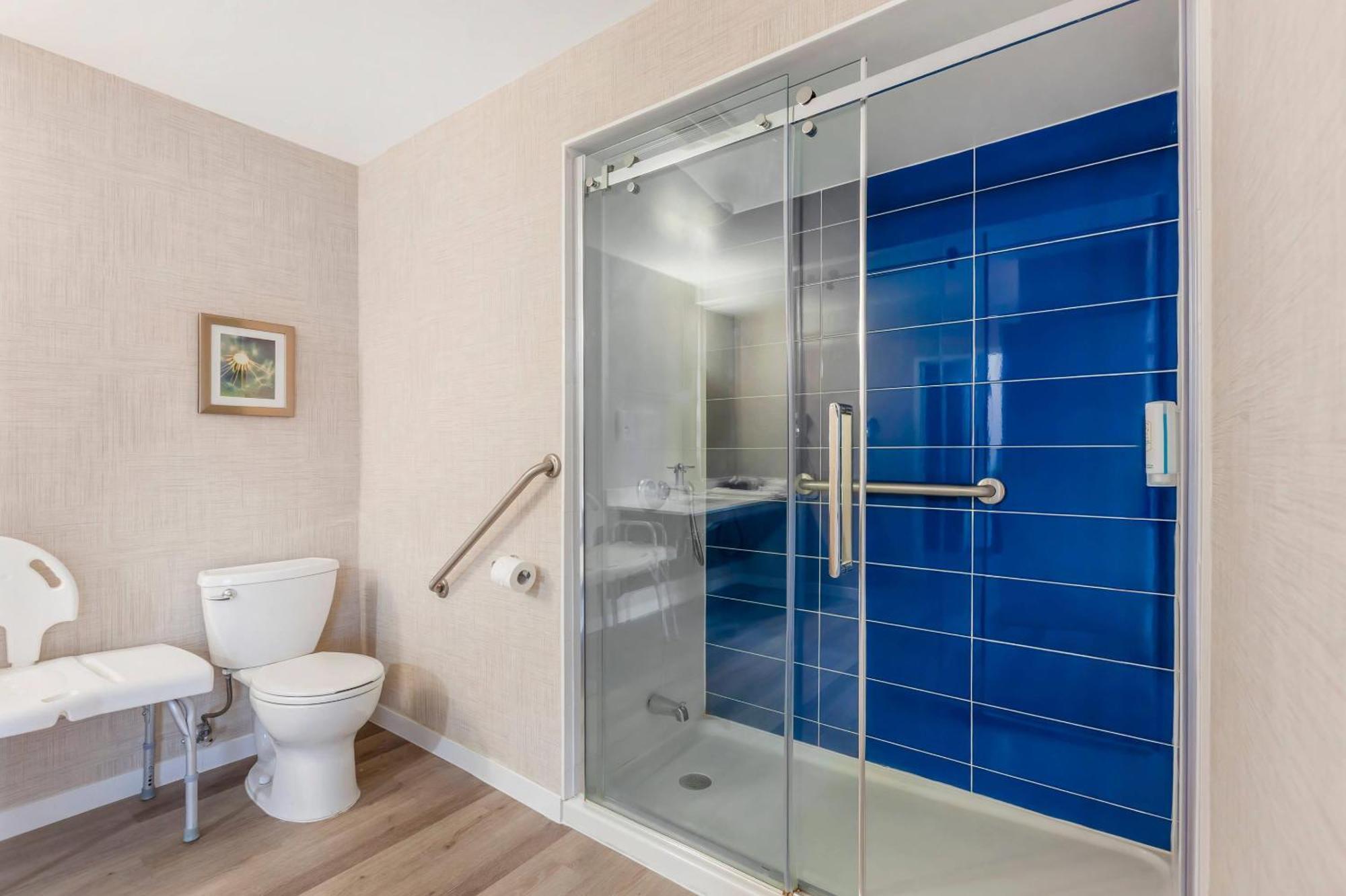 Quality Suites Whitby Eksteriør bilde